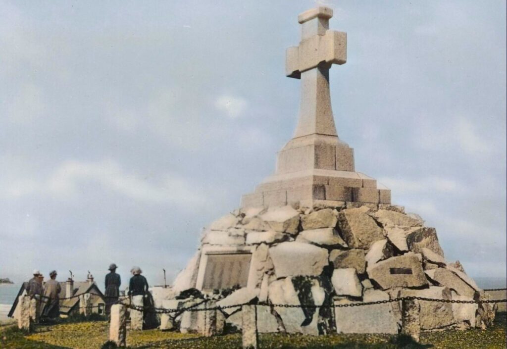 War Memorial shortly after unveiling (colourised)